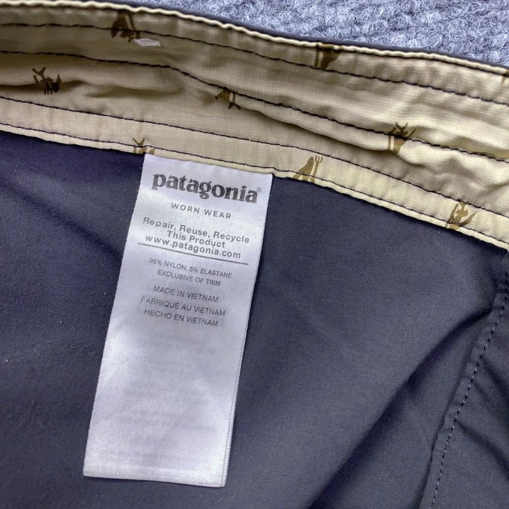 Patagonia Mens Stretch Wavefarer Board Shorts Gray Size 36 STY86543